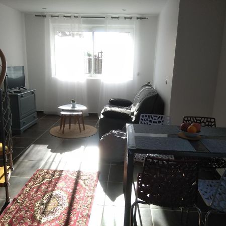 La Petite Briarde Apartment Boissy-le-Chatel Ngoại thất bức ảnh